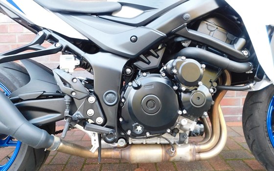 Gebrauchtmotorrad Suzuki GSX-S750 - Bild 17