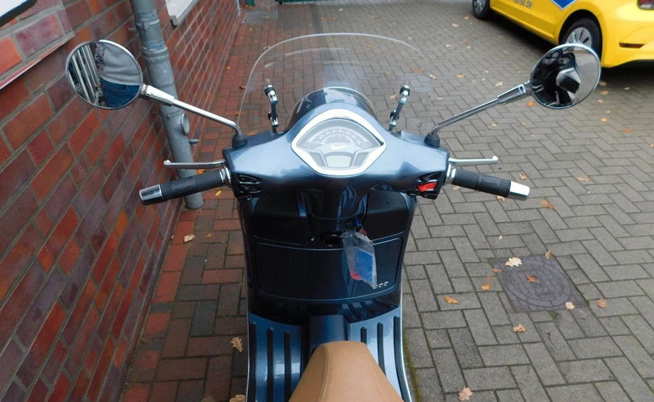 Angebot Vespa GTS 300 Touring Bild 10: Angebot Vespa GTS 300 Touring