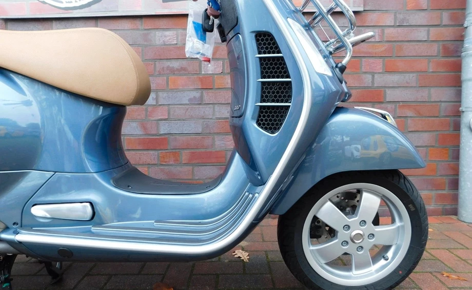 Angebot Vespa GTS 300 Touring Bild 14: Angebot Vespa GTS 300 Touring