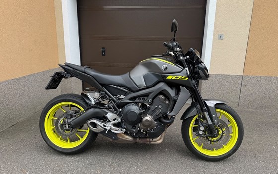Gebrauchtmotorrad Yamaha MT-09 - Bild 1 Gebrauchtmotorrad Yamaha MT-09 - Bild 1