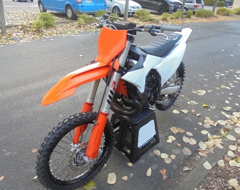 zum Vergrössern bitte anklicken!