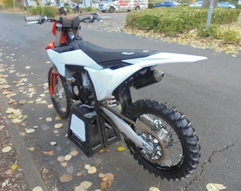 zum Vergrössern bitte anklicken!