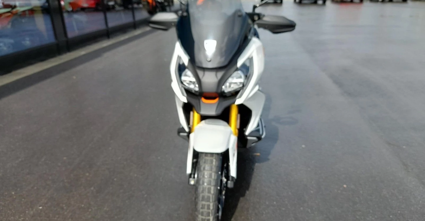 Zum Vergrößern bitte anklicken! Angebot Peugeot XP 400 GT