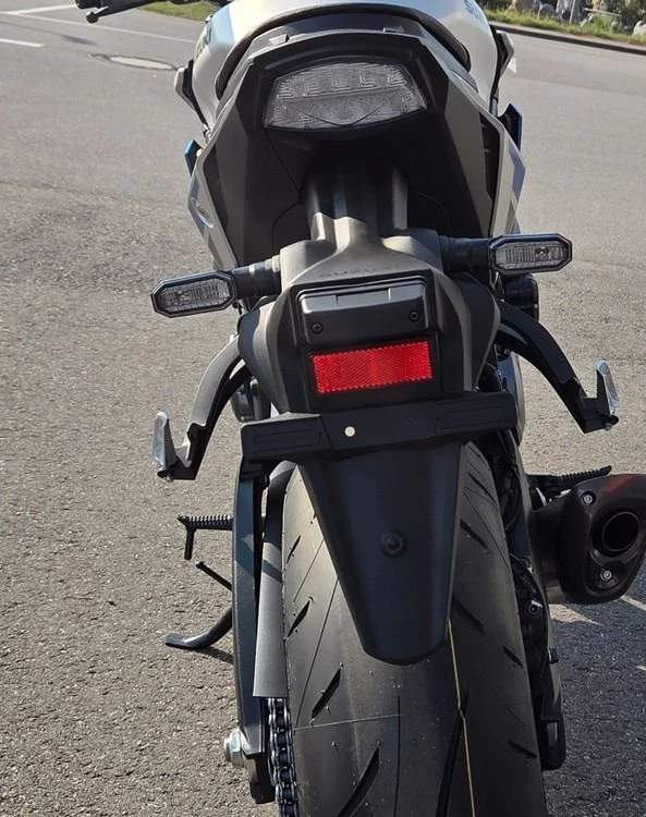 Zum Vergrößern bitte anklicken! Angebot Suzuki GSX-S1000