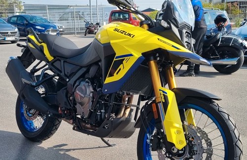 Neumotorrad Suzuki V-Strom 800DE