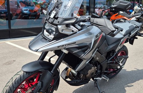 Neumotorrad Suzuki V-Strom 1050