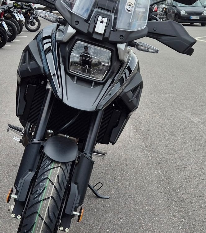 Zum Vergrößern bitte anklicken! Angebot Suzuki V-Strom 1050