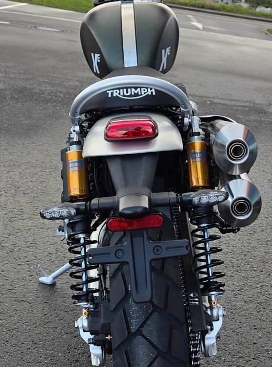 Zum Vergrößern bitte anklicken! Angebot Triumph Scrambler 1200 XE