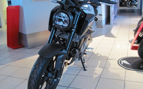 Neufahrzeug Honda CB125R - Bild 4