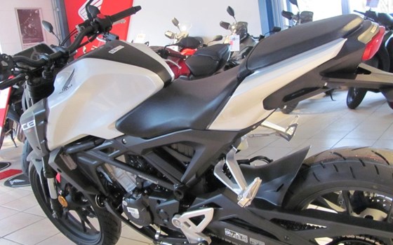 Neufahrzeug Honda CB125R - Bild 6