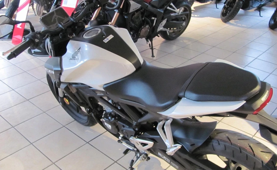 Angebot Honda CB125R Bild 7: Angebot Honda CB125R