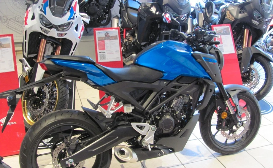 Angebot Honda CB125R Bild 2: Angebot Honda CB125R