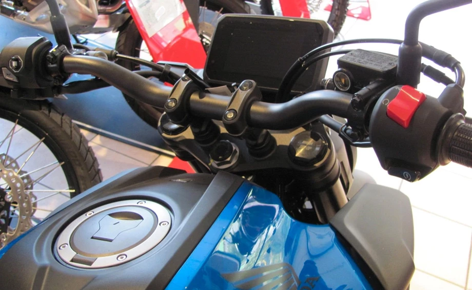 Angebot Honda CB125R Bild 3: Angebot Honda CB125R