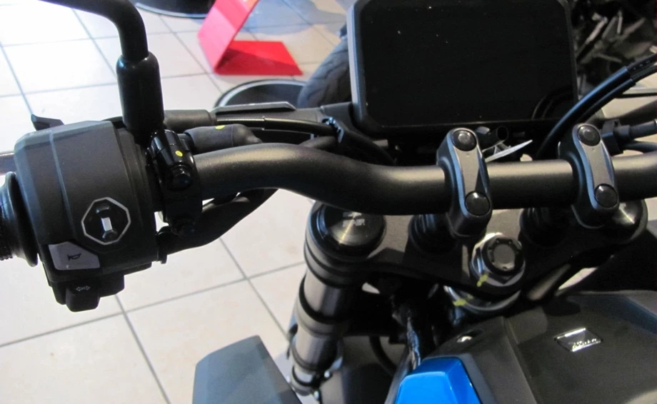 Angebot Honda CB125R Bild 5: Angebot Honda CB125R