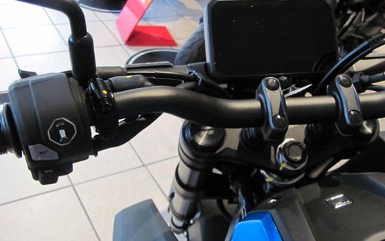 Neufahrzeug Honda CB125R - Bild 5