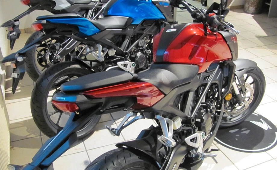Angebot Honda CB125R Bild 2: Angebot Honda CB125R