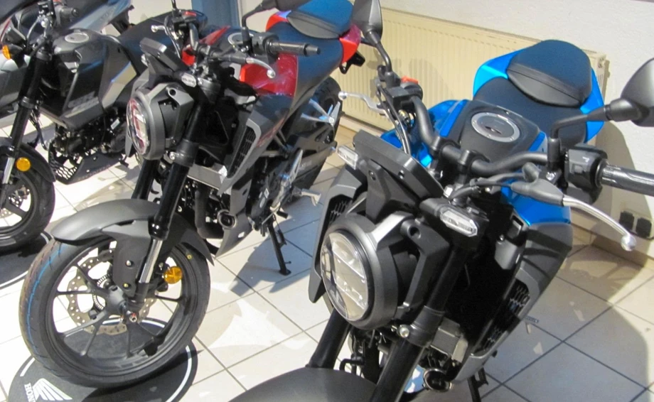 Angebot Honda CB125R Bild 7: Angebot Honda CB125R