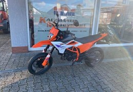 Neumotorrad KTM 390 SMC R