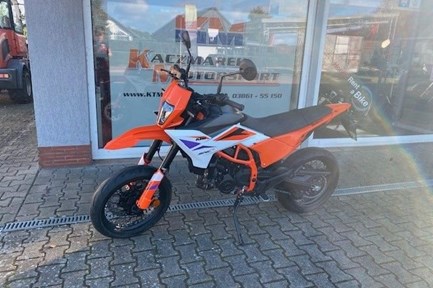 KTM 390 SMC R