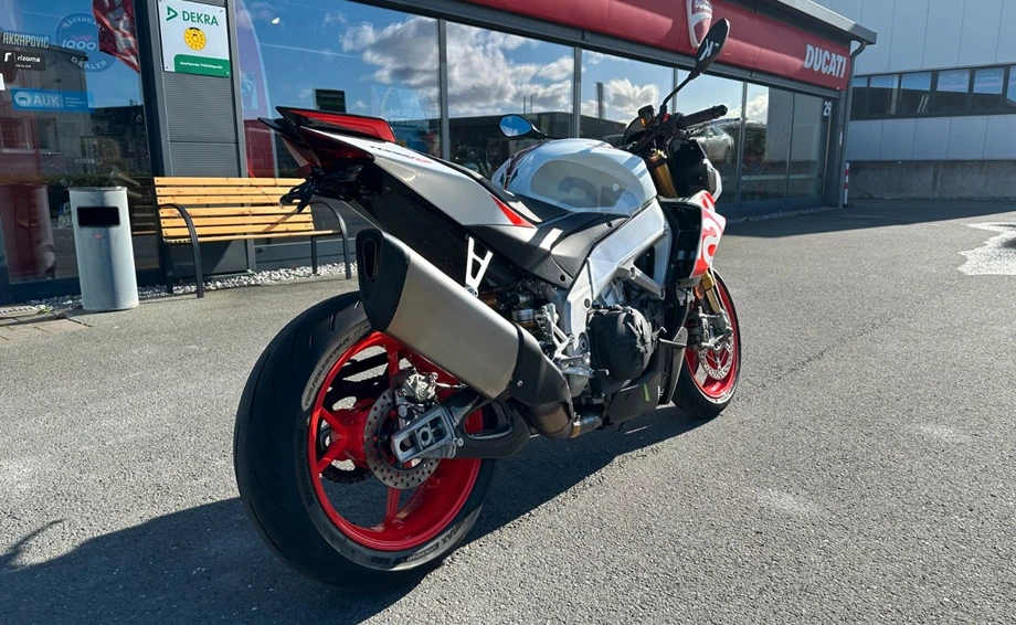 Angebot Aprilia Tuono V4 1100 Factory Bild 7: Angebot Aprilia Tuono V4 1100 Factory