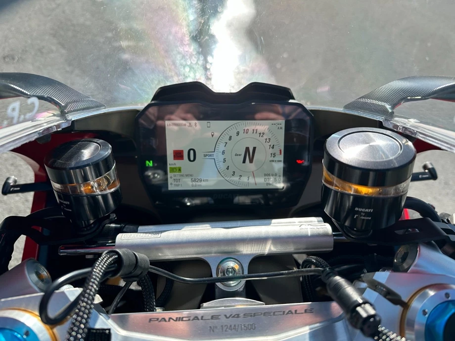 Angebot Ducati Panigale V4 Speciale Bild 12: Angebot Ducati Panigale V4 Speciale