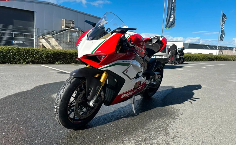 Angebot Ducati Panigale V4 Speciale Bild 3: Angebot Ducati Panigale V4 Speciale