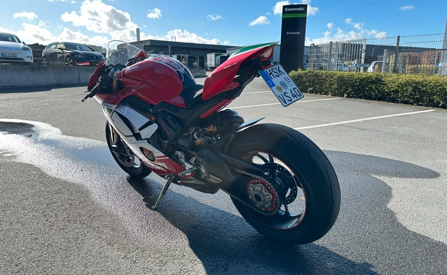 Angebot Ducati Panigale V4 Speciale Bild 5: Angebot Ducati Panigale V4 Speciale