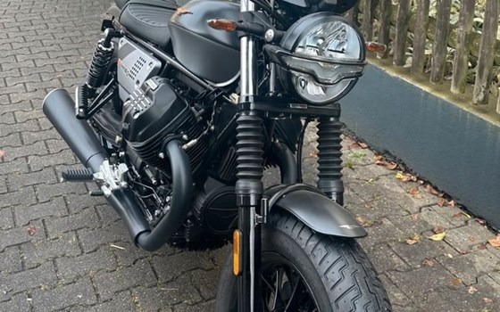 Neufahrzeug Moto Guzzi V9 Bobber Special Edition - Bild 2