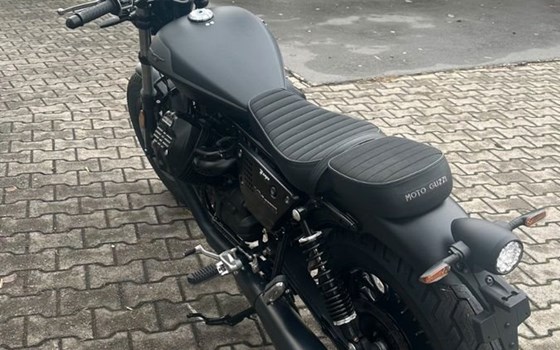 Neufahrzeug Moto Guzzi V9 Bobber - Bild 2