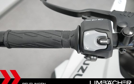 Gebrauchtmotorrad Suzuki GSX-8R - Bild 6