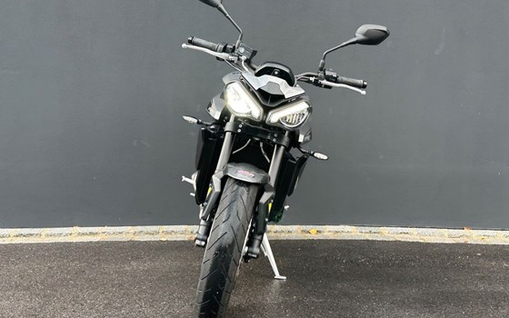 Gebrauchtmotorrad Triumph Street Triple 765 R - Bild 10