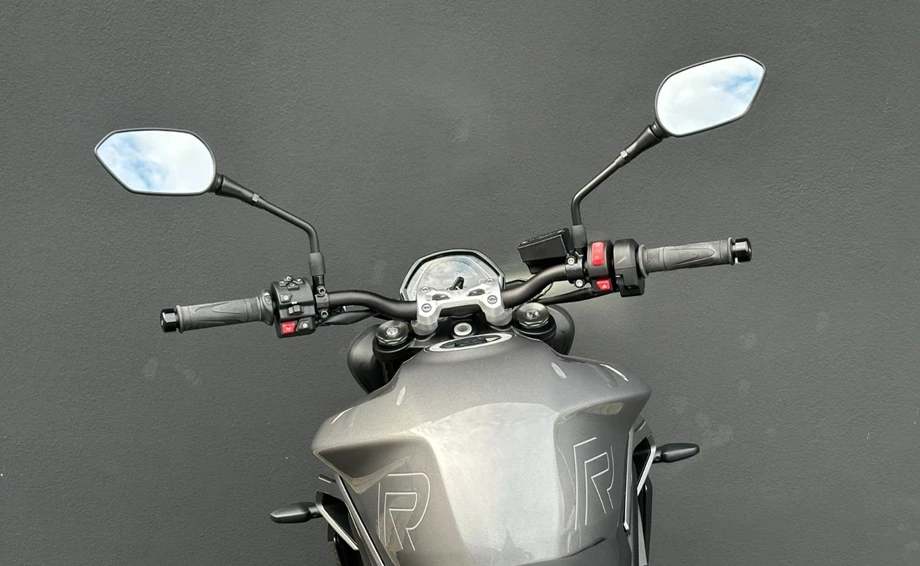 Angebot Triumph Street Triple 765 R Bild 13: Angebot Triumph Street Triple 765 R