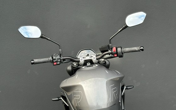 Gebrauchtmotorrad Triumph Street Triple 765 R - Bild 13