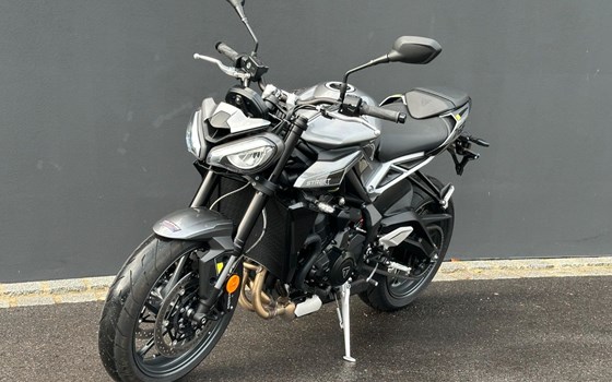 Gebrauchtmotorrad Triumph Street Triple 765 R - Bild 26