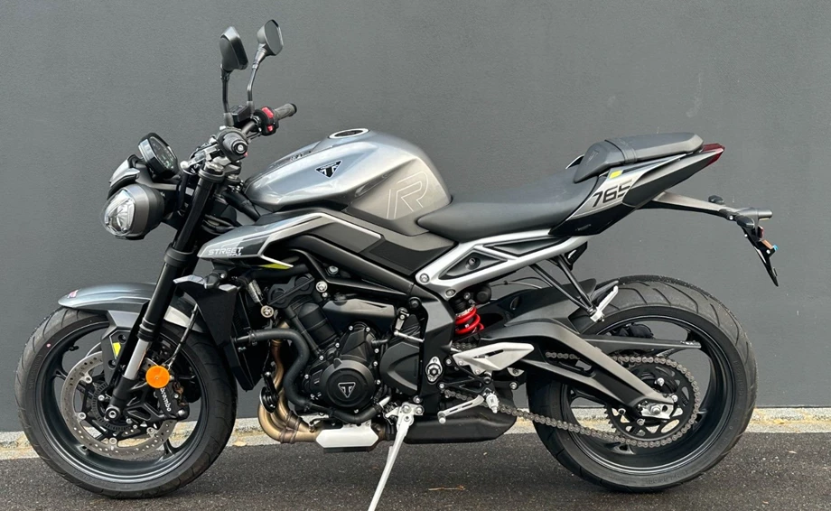 Angebot Triumph Street Triple 765 R Bild 7: Angebot Triumph Street Triple 765 R