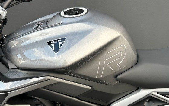Gebrauchtmotorrad Triumph Street Triple 765 R - Bild 9