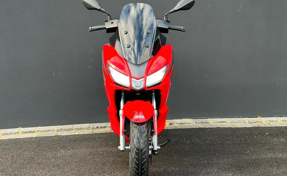 Angebot Aprilia SXR 50 Bild 10: Angebot Aprilia SXR 50