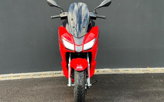 Gebrauchtmotorrad Aprilia SXR 50 - Bild 10