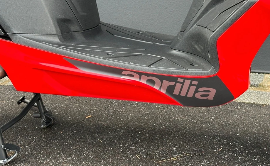Angebot Aprilia SXR 50 Bild 17: Angebot Aprilia SXR 50