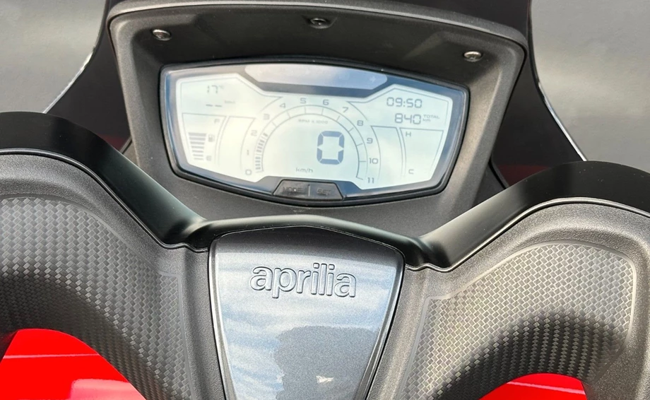Angebot Aprilia SXR 50 Bild 28: Angebot Aprilia SXR 50