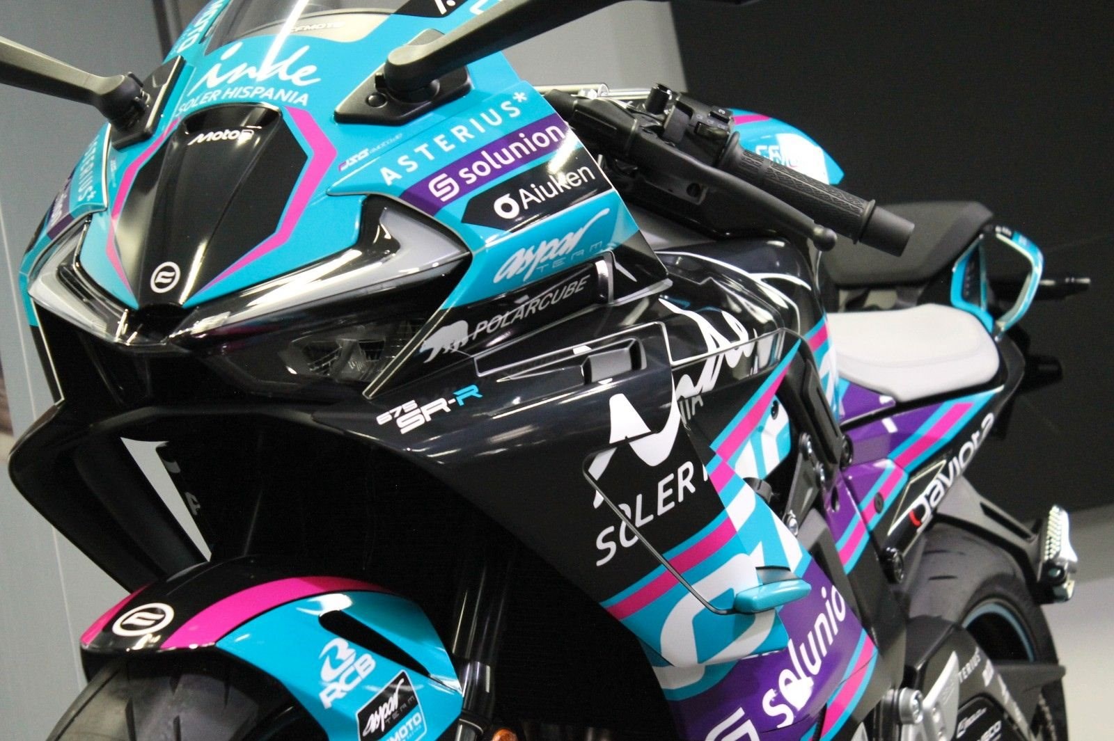 CFMOTO 675SR-R