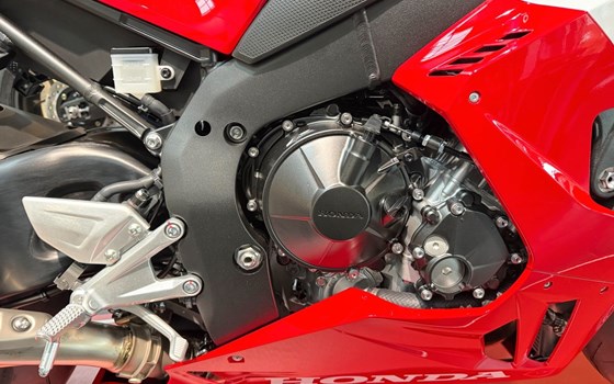 Neufahrzeug Honda CBR1000RR-R Fireblade SP - Bild 4