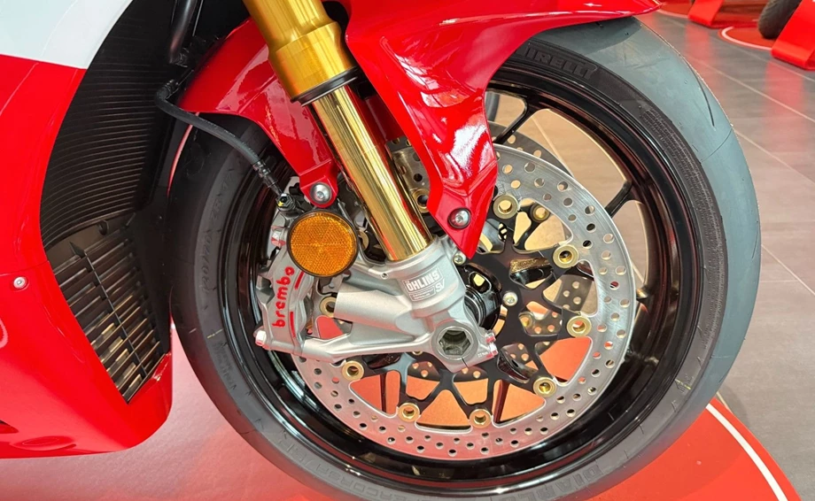 Angebot Honda CBR1000RR-R Fireblade SP Bild 5: Angebot Honda CBR1000RR-R Fireblade SP