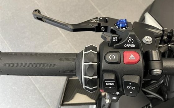 Gebrauchtmotorrad BMW M 1000 R - Bild 12