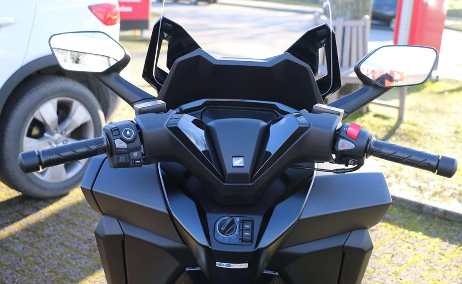 Angebot Honda Forza 350 Bild 8: Angebot Honda Forza 350