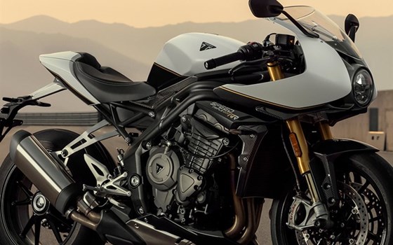 Neufahrzeug Triumph Speed Triple R - Bild 1