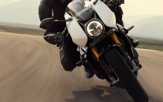 Neufahrzeug Triumph Speed Triple R - Bild 9