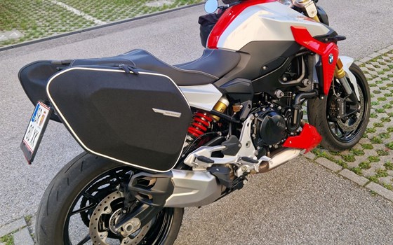 Gebrauchtmotorrad BMW F 900 R - Bild 1 Gebrauchtmotorrad BMW F 900 R - Bild 1
