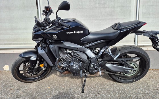 Gebrauchtmotorrad Yamaha MT-09 Y-AMT - Bild 4 Gebrauchtmotorrad Yamaha MT-09 Y-AMT - Bild 4
