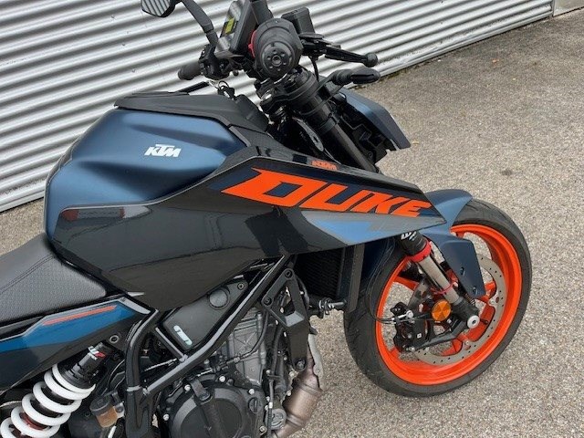 KTM 125 Duke (blau) - Bild 2
